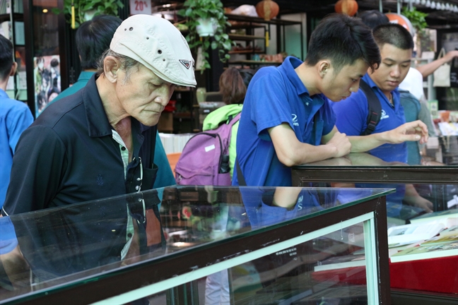 Đường sách TP.HCM: Sẽ là gì nếu không chú trọng văn hoá đọc? Duong sach TP.HCM: Se la gi neu khong chu trong van hoa doc?