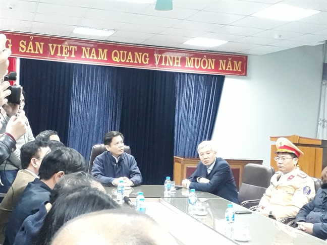 Nhân chứng kể lại giây phút kinh hoàng của vụ xe tải tông 8 người chết Nhan chung ke lai giay phut kinh hoang cua vu xe tai tong 8 nguoi chet