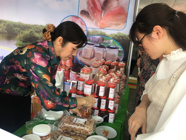 Đặc sản Bến Tre mới, bán 'giá gốc' ra hội chợ Dac san Ben Tre moi, ban 'gia goc' ra hoi cho