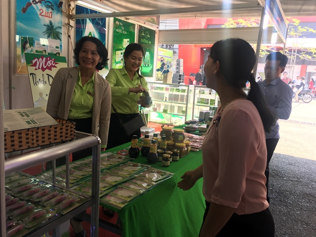 Đặc sản Bến Tre mới, bán 'giá gốc' ra hội chợ Dac san Ben Tre moi, ban 'gia goc' ra hoi cho