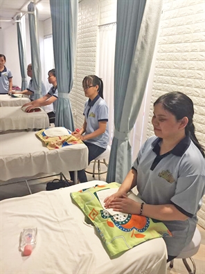 Chữ 'duyên' của người khiếm thị Chu 'duyen' cua nguoi khiem thi