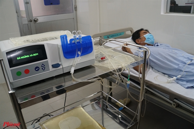 Cách giúp người bệnh thận tự lọc máu tại nhà để ăn tết bên người thân Cach giup nguoi benh than tu loc mau tai nha de an tet ben nguoi than