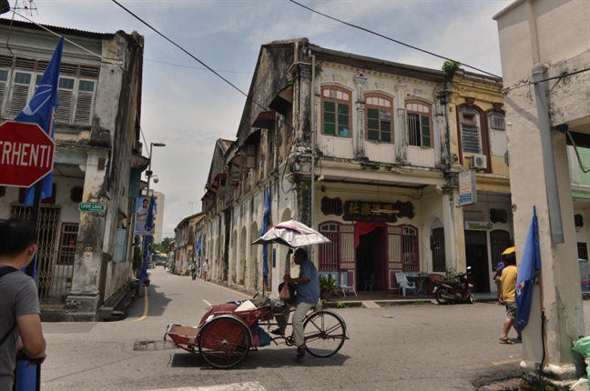 Thế hệ trẻ 'mất gốc' và cảm giác lạc lõng ở quê nhà mỗi dịp tết The he tre 'mat goc' va cam giac lac long o que nha moi dip tet