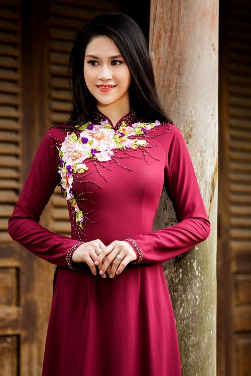 Bí quyết diện áo dài đón tết chuẩn theo dáng người Bi quyet dien ao dai don tet chuan theo dang nguoi