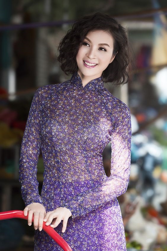 Bí quyết diện áo dài đón tết chuẩn theo dáng người Bi quyet dien ao dai don tet chuan theo dang nguoi