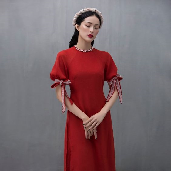 Bí quyết diện áo dài đón tết chuẩn theo dáng người Bi quyet dien ao dai don tet chuan theo dang nguoi