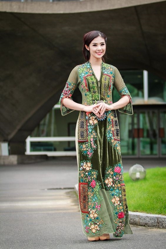 Bí quyết diện áo dài đón tết chuẩn theo dáng người Bi quyet dien ao dai don tet chuan theo dang nguoi