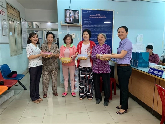 Quận 5: Hơn 1,5 tỷ đồng chăm lo tết Quan 5: Hon 1,5 ty dong cham lo tet