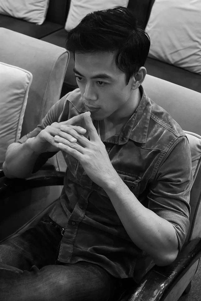 Đạo diễn Leon Lê: 'Không ai có thể phủ nhận tình yêu của tôi với Việt Nam' Dao dien Leon Le: 'Khong ai co the phu nhan tinh yeu cua toi voi Viet Nam'