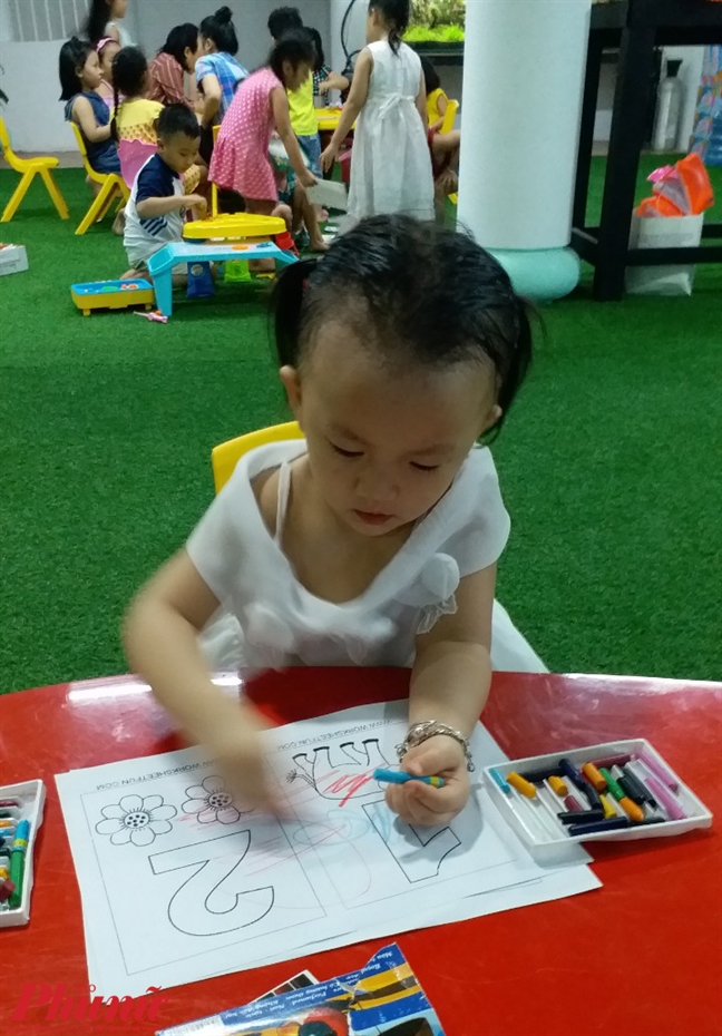 Người đi vá nụ cười xuân Nguoi di va nu cuoi xuan