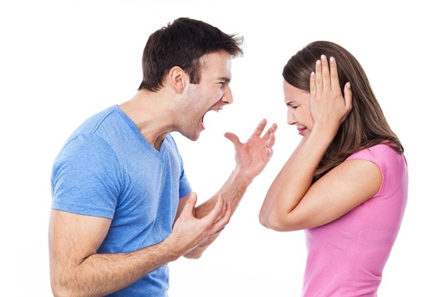 Có thể đơn phương ly hôn khi chồng liên tục say xỉn bạo hành vợ con? Co the don phuong ly hon khi chong lien tuc say xin bao hanh vo con?