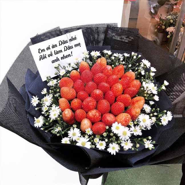 Quà hoa gói tiền thật 'cháy hàng' mùa Valentine Qua hoa goi tien that 'chay hang' mua Valentine