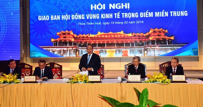Thủ tướng Nguyễn Xuân Phúc: Mỗi địa phương phải phát huy tinh thần tự lực, tự cường để vươn lên Thu tuong Nguyen Xuan Phuc: Moi dia phuong phai phat huy tinh than tu luc, tu cuong de vuon len