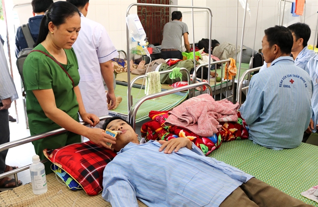 Phát điên vì... uống bia, rượu thường xuyên Phat dien vi... uong bia, ruou thuong xuyen
