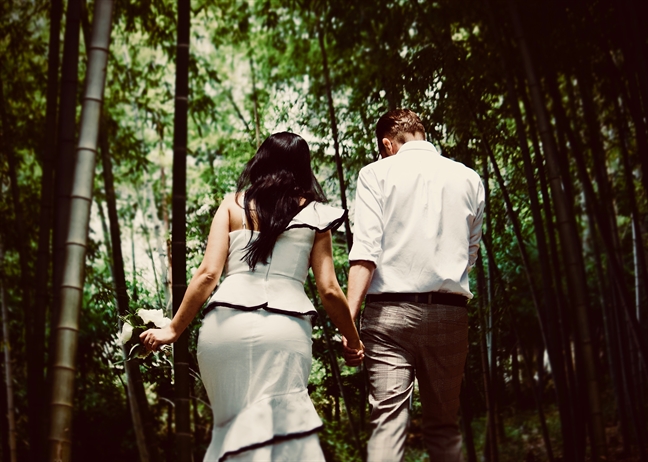 Nhân tình của chồng nhờ tôi nhắn với anh: Cô ấy sắp đi xa Nhan tinh cua chong nho toi nhan voi anh: Co ay sap di xa