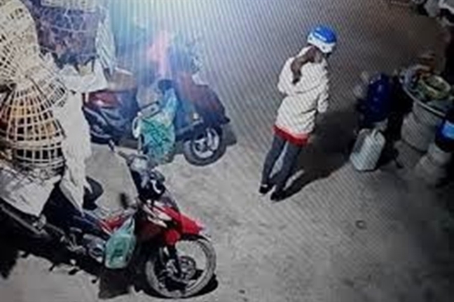 Cám ơn vì con bình yên mỗi ngày, bên mẹ Cam on vi con binh yen moi ngay, ben me
