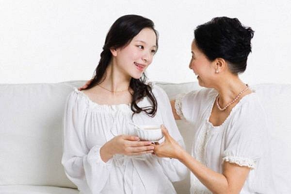 Được mẹ chồng thương nhờ trả nợ giúp chồng Duoc me chong thuong nho tra no giup chong