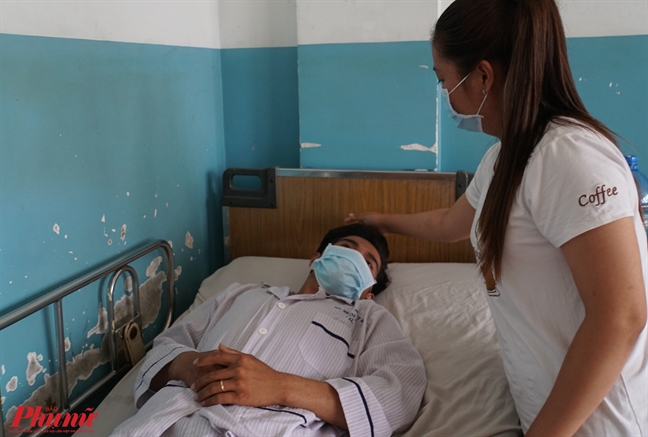 Nam thanh niên trở nên cộc tính, bác sĩ phát hiện biến chứng viêm não của bệnh sởi Nam thanh nien tro nen coc tinh, bac si phat hien bien chung viem nao cua benh soi