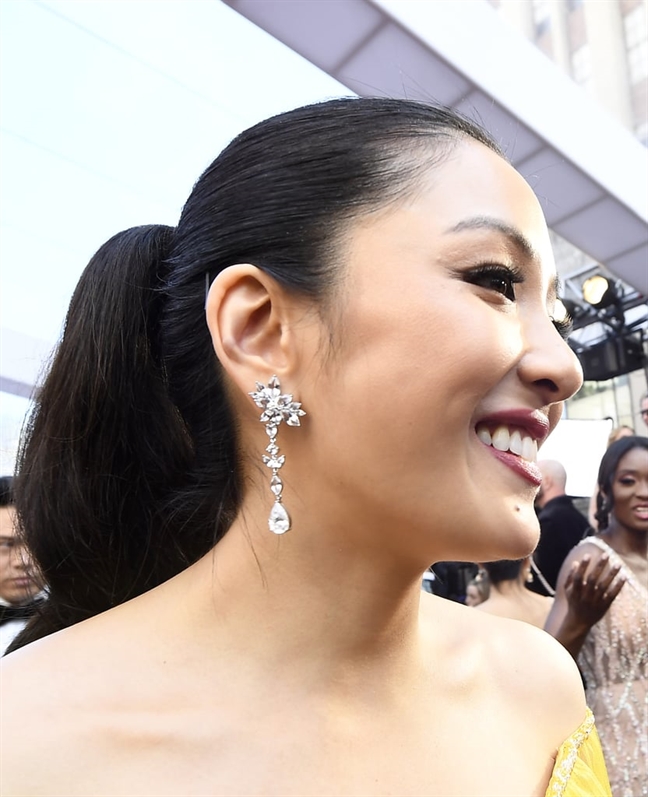 Phụ kiện to bản lên ngôi tại Oscar 2019 Phu kien to ban len ngoi tai Oscar 2019