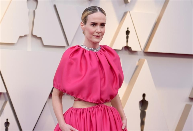 Phụ kiện to bản lên ngôi tại Oscar 2019 Phu kien to ban len ngoi tai Oscar 2019