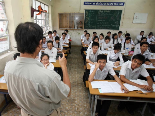 Nỗi khổ giáo viên đòi nợ Noi kho giao vien doi no