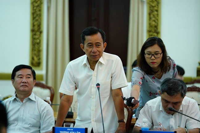 UBND TP.HCM và một số cơ quan đang khó khăn về nhân sự UBND TP.HCM va mot so co quan dang kho khan ve nhan su