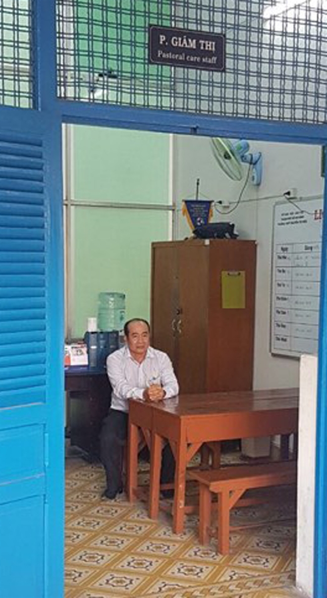 Hiệu phó xuống làm giám thị: Quyết định không nhân văn Hieu pho xuong lam giam thi: Quyet dinh khong nhan van