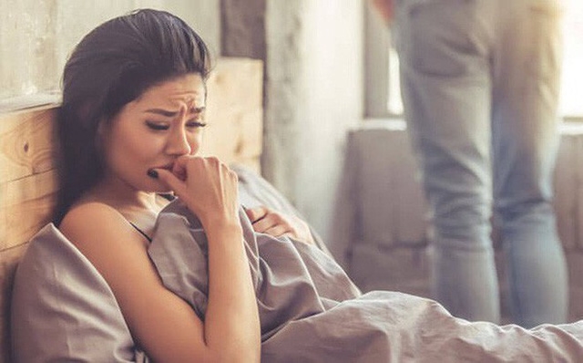 Đòn đau trên giường Don dau tren giuong