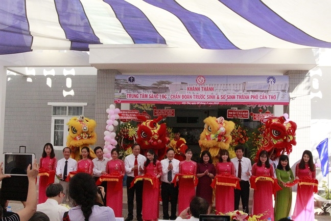 Cần Thơ: Khánh thành Trung tâm Sàng lọc - Chẩn đoán trước sinh và sơ sinh Can Tho: Khanh thanh Trung tam Sang loc - Chan doan truoc sinh va so sinh