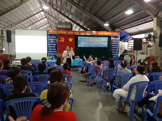 Quận 5: Trang bị kỹ năng bán hàng cho nữ thương nhân Quan 5: Trang bi ky nang ban hang cho nu thuong nhan