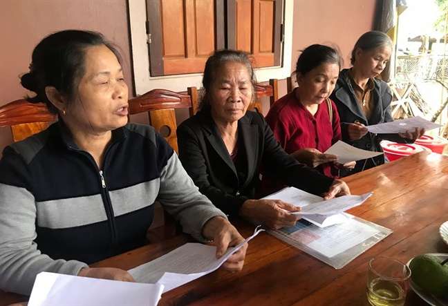 Nghệ An: Hàng trăm giáo viên 'đội' đơn kiện đòi tiền trợ cấp thâm niên Nghe An: Hang tram giao vien 'doi' don kien doi tien tro cap tham nien