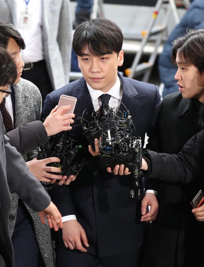 YG Entertainment thiệt hại hơn 4.000 tỷ vì bê bối của Seungri YG Entertainment thiet hai hon 4.000 ty vi be boi cua Seungri