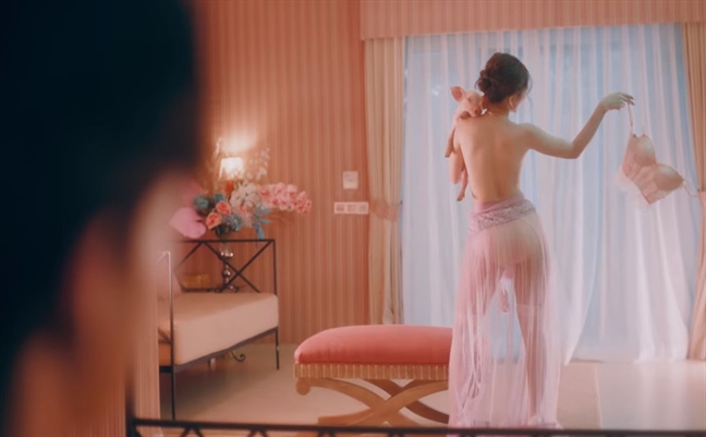 Trung Quốc cấm phim cổ trang: Trông người mà ngẫm đến ta Trung Quoc cam phim co trang: Trong nguoi ma ngam den ta