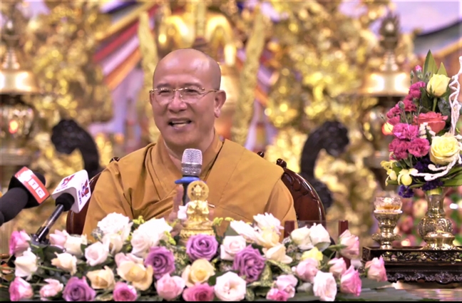 Thành phố Uông Bí yêu cầu chùa Ba Vàng chấm dứt hoạt động 'thỉnh vong', 'giải nghiệp' Thanh pho Uong Bi yeu cau chua Ba Vang cham dut hoat dong 'thinh vong', 'giai nghiep'