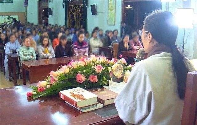 Từ vụ chùa Ba Vàng: 'Trong nhà có báu'… lại đi đào vàng! Tu vu chua Ba Vang: 'Trong nha co bau'… lai di dao vang!