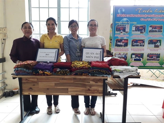 Phụ nữ Tân Phú hạnh phúc vì được chia sẻ Phu nu Tan Phu hanh phuc vi duoc chia se