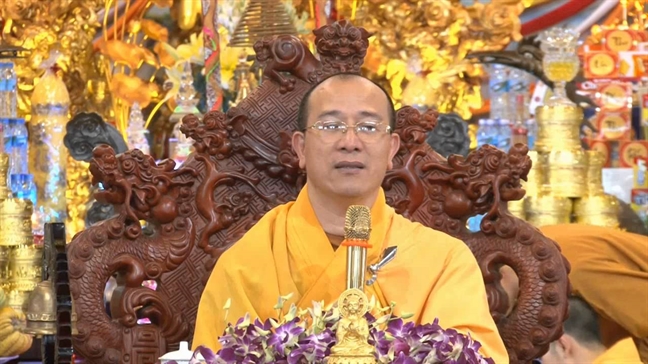 Vụ chùa Ba Vàng: Trụ trì phải sám hối trước Tăng đoàn, bị đề xuất đình chỉ mọi chức vụ Vu chua Ba Vang: Tru tri phai sam hoi truoc Tang doan, bi de xuat dinh chi moi chuc vu