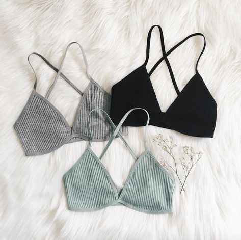 Diện bralette quyến rũ trong ngày hè oi bức Dien bralette quyen ru trong ngay he oi buc