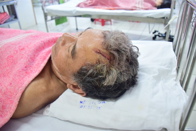 Dân đổ máu vì 'cát tặc' hoành hành Dan do mau vi 'cat tac' hoanh hanh