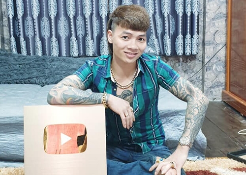 Xoá kênh YouTube của Khá Bảnh: Sao phải chờ đến khi đối tượng bị bắt? Xoa kenh YouTube cua Kha Banh: Sao phai cho den khi doi tuong bi bat?