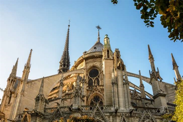 8 bí mật về Nhà thờ Đức Bà Paris 8 bí mạt vè Nhà tho Duc Ba Paris