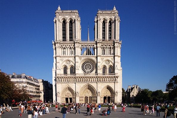 8 bí mật về Nhà thờ Đức Bà Paris 8 bí mạt vè Nhà tho Duc Ba Paris