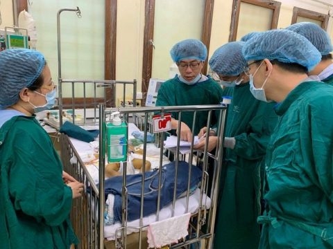 Ghép gan cứu sống bệnh nhi nhỏ tuổi nhất Việt Nam chỉ nặng 6,7 kg Ghep gan cuu song benh nhi nho tuoi nhat Viet Nam chi nang 6,7 kg