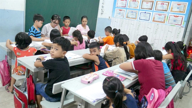 Những lúc mệt mỏi, tôi lại bắt gặp nụ cười các em Nhung luc met moi, toi lai bat gap nu cuoi cac em