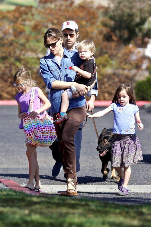 Jennifer Garner: Đẹp từ... đổ vỡ Jennifer Garner: Dep tu... do vo