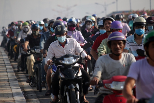 Sài Gòn ngày vắng vẻ Sai Gon ngay vang ve