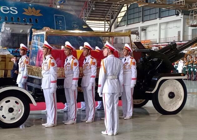 Nguyên Chủ tịch nước Lê Đức Anh đã an giấc nghìn thu Nguyen Chu tich nuoc Le Duc Anh da an giac nghin thu