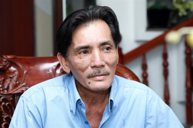 Những nghệ sĩ Việt vướng lao lý, tán gia bại sản vì cờ bạc Nhung nghe si Viet vuong lao ly, tan gia bai san vi co bac
