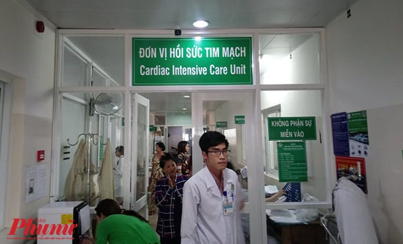 Cứu sống người đàn ông ngưng tim ngưng thở Cuu song nguoi dan ong ngung tim ngung tho
