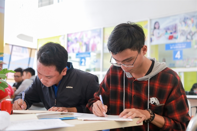 Xét tuyển đại học 2019: Thí sinh đổ xô đăng ký ngành 'việc nhẹ lương cao' Xet tuyen dai hoc 2019: Thi sinh do xo dang ky nganh 'viec nhe luong cao'